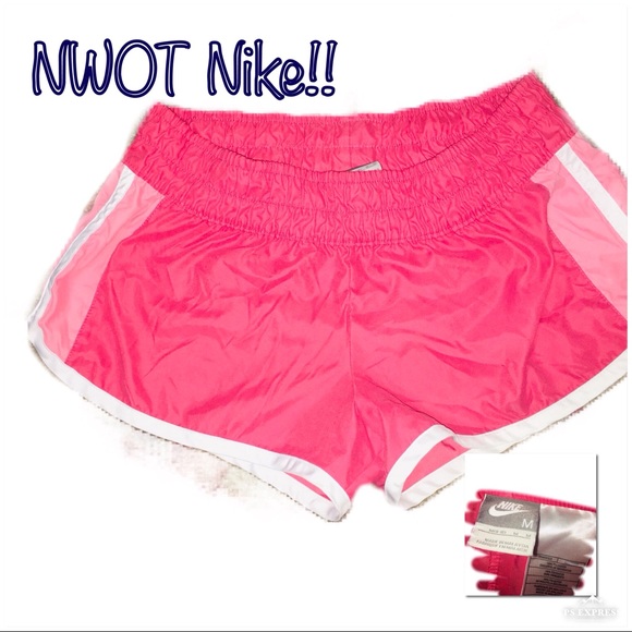 Nike Pants - ‼️🔥NWOT NIKE Pink/White Shorts!🔥‼️